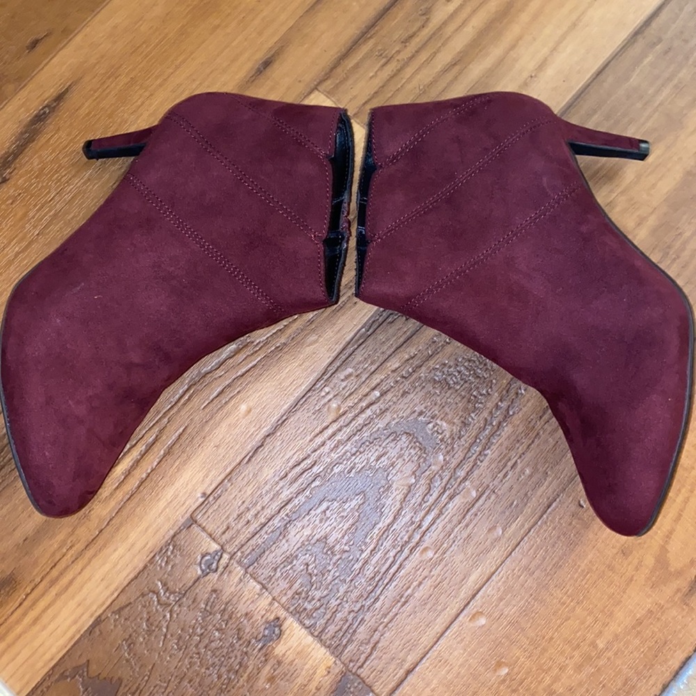 Kelly and Katie Adeelah size 6 heel bootie maroon - Picture 6 of 7
